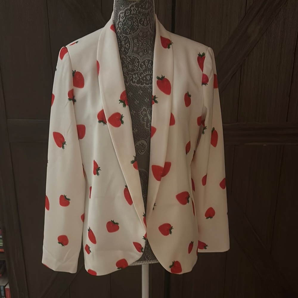 Nishe Strawberry Print Women's Blazer